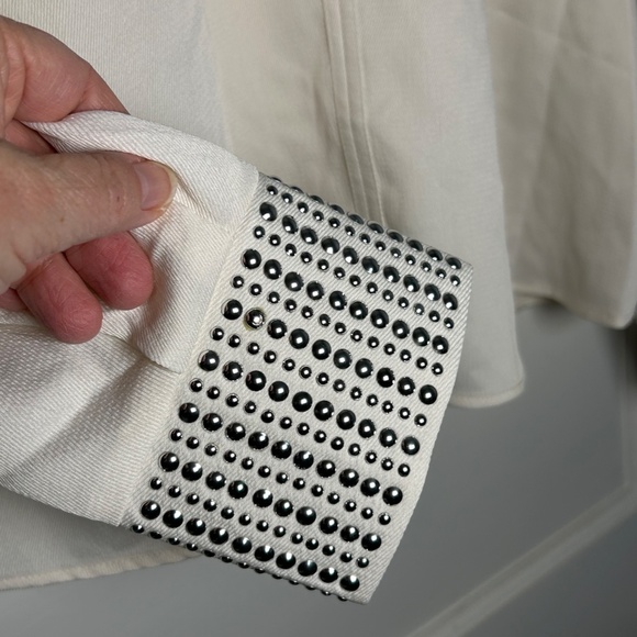 NWT H&M | Crepe Blouse w/silver studs | Women's small | Off white | Long Sleeve - Picture 8 of 9